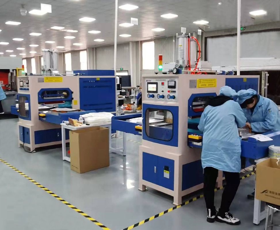 高周波  汽車內飾高周波自動焊接設備